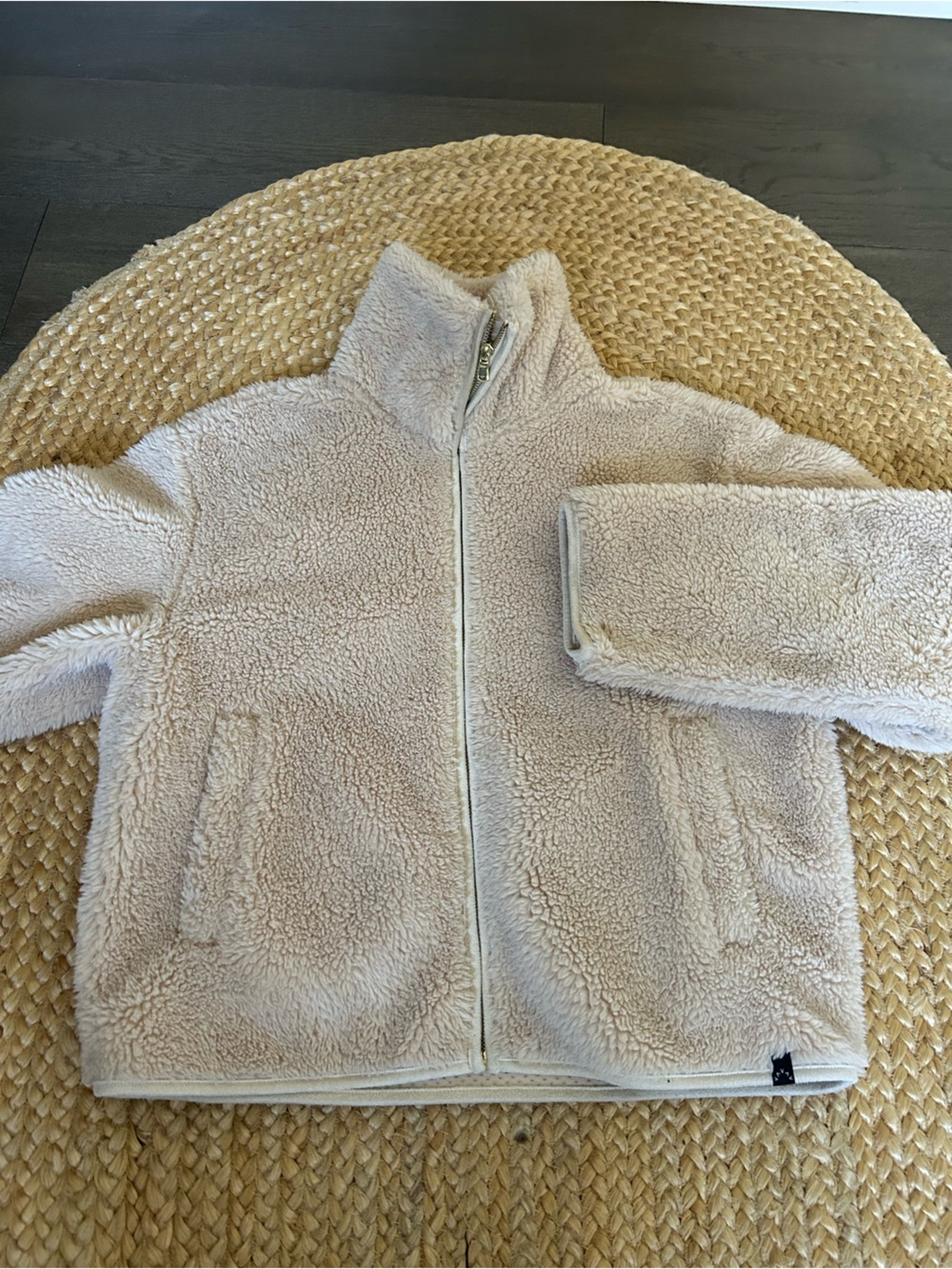 Varley Plush Sherpa Zip-Up Jacket in Light Beige - Picture 3 of 7
